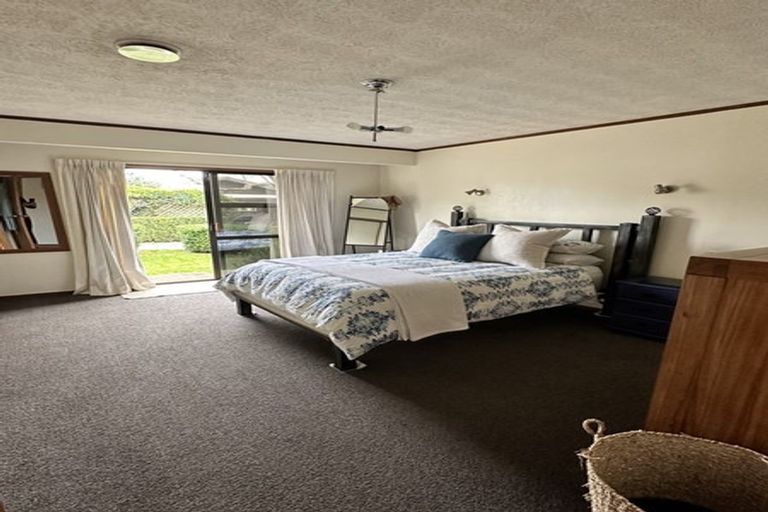 Photo of property in 2 Wainscott Street, Greenmeadows, Napier, 4112