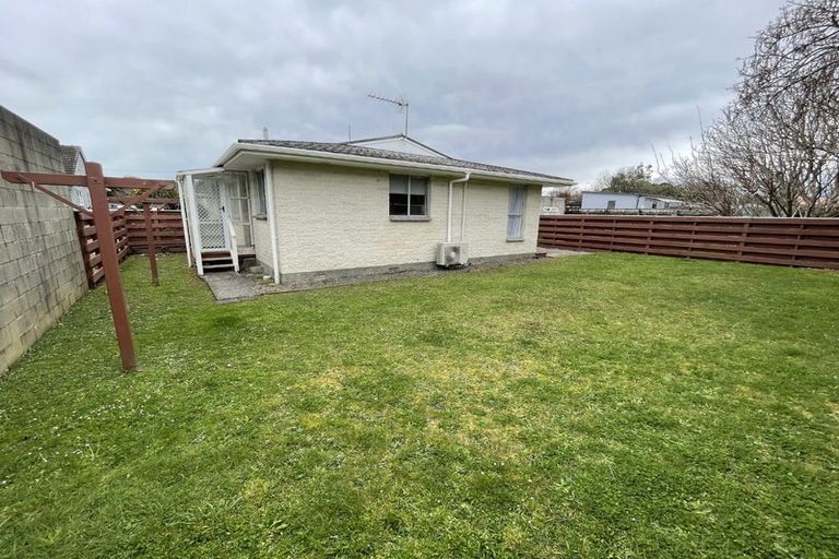 Photo of property in 4/21 Seddon Street, Wallaceville, Upper Hutt, 5018