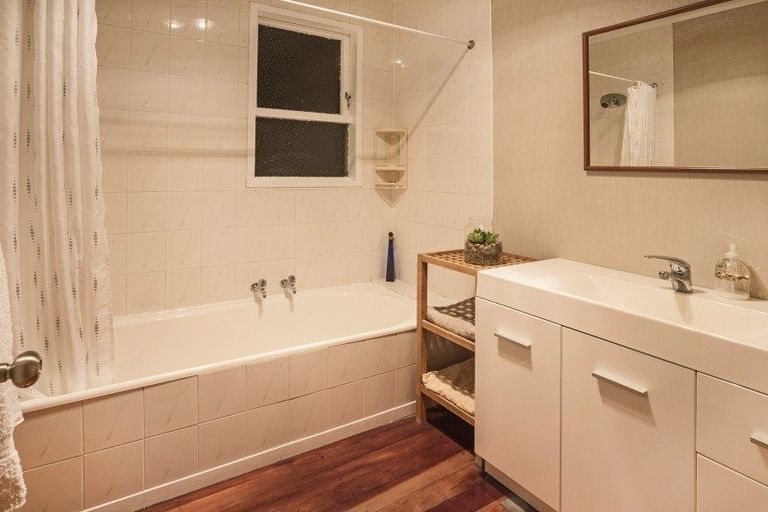 Photo of property in 9 Hope Farm Avenue, Pakuranga Heights, Auckland, 2010