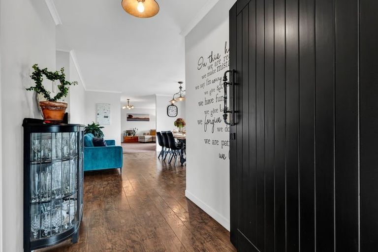 Photo of property in 37 Arthur Street, Hawera, 4674