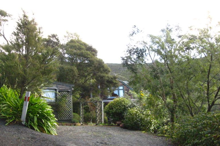 Photo of property in 18 Albert Road, Osborne, Port Chalmers, 9081