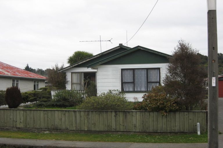 Photo of property in 53 Inverness Street, Dunollie, Runanga, 7803