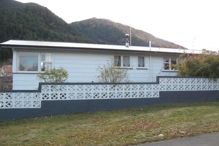 Photo of property in 10a-b Boundary Street, Queenstown, 9300