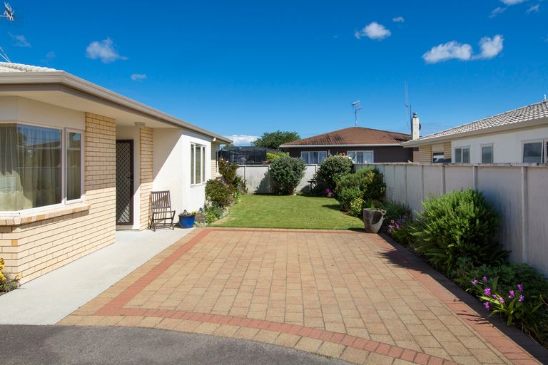 Photo of property in 56b Pemberton Crescent, Greerton, Tauranga, 3112