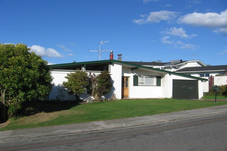 Photo of property in 34 Cranwell Street, Churton Park, Wellington, 6037