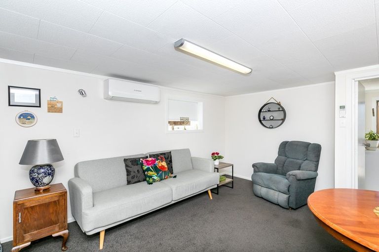 Photo of property in 35 Hinton Avenue, Forest Lake, Hamilton, 3200