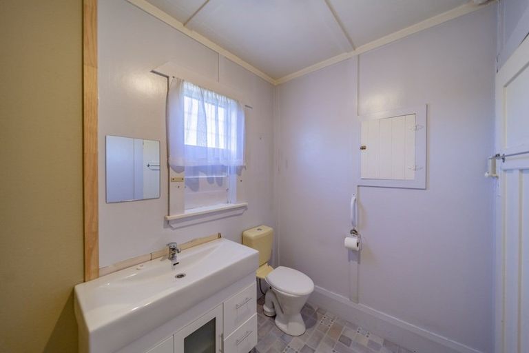 Photo of property in 12 Holyrood Terrace, Waipukurau, 4200