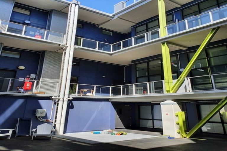 Photo of property in Urbane Apartments, 19/29 Webb Street, Mount Cook, Wellington, 6011