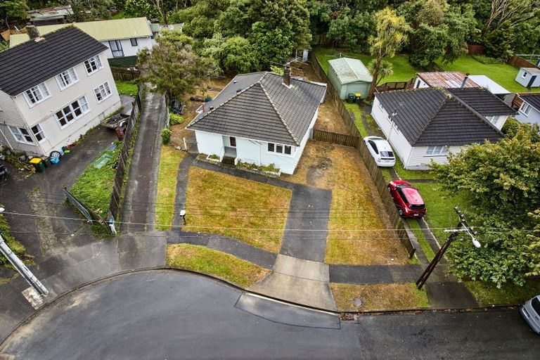 Photo of property in 14 Boyd Grove, Naenae, Lower Hutt, 5011