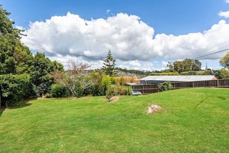 Photo of property in 11 Totara Road, Stanmore Bay, Whangaparaoa, 0932