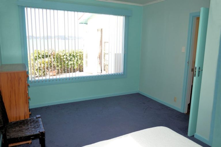 Photo of property in 18a-c Te Karuwha Parade, Paihia, 0200