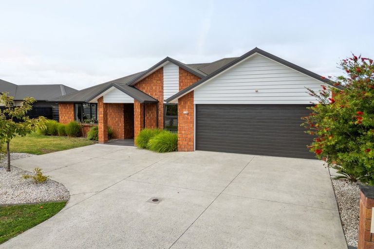 Photo of property in 6 Sutherland Court, Flagstaff, Hamilton, 3210