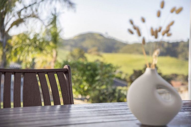 Photo of property in 12 Fendalton Place, Hatfields Beach, Orewa, 0931