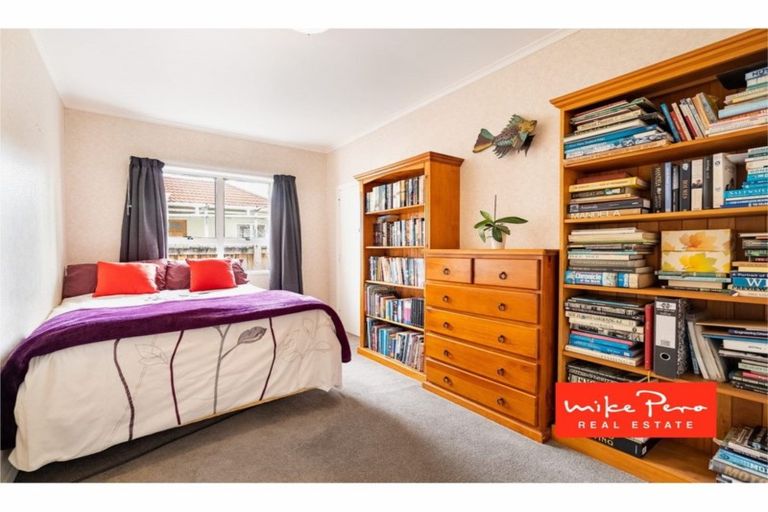 Photo of property in 2/18 Glengarry Road, Glen Eden, Auckland, 0602