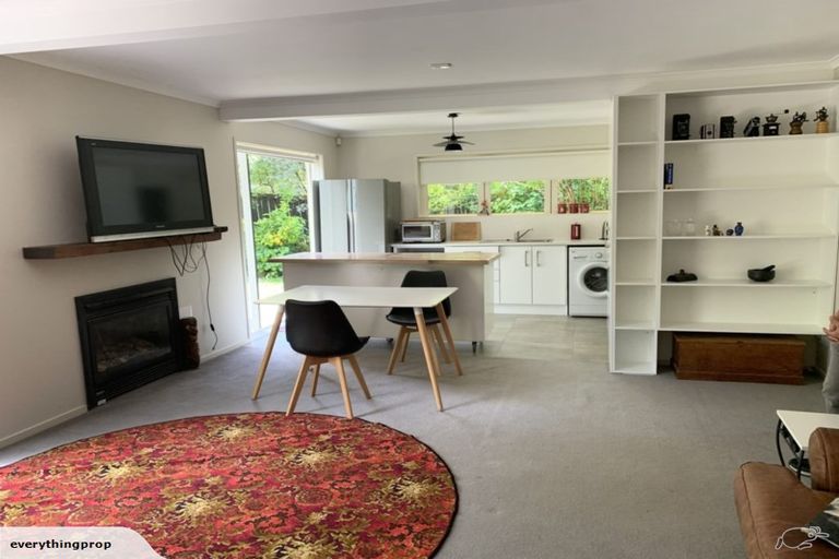 Photo of property in 83 Dignan Street, Point Chevalier, Auckland, 1022