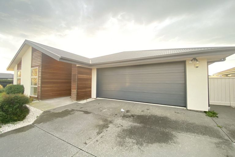 Photo of property in 24 Burnham School Road, Rolleston, 7614