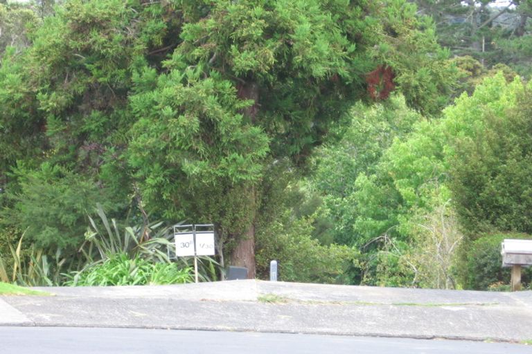 Photo of property in 1/32 Capilano Place, Glenfield, Auckland, 0629