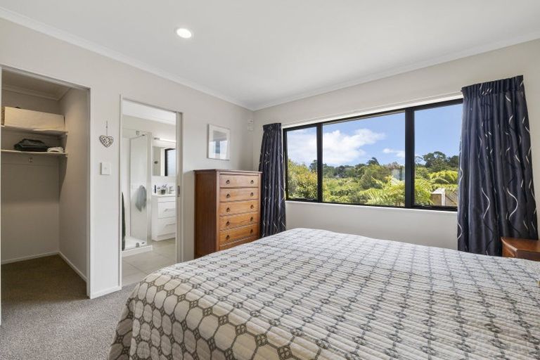 Photo of property in 203 Heta Road, Merrilands, New Plymouth, 4312