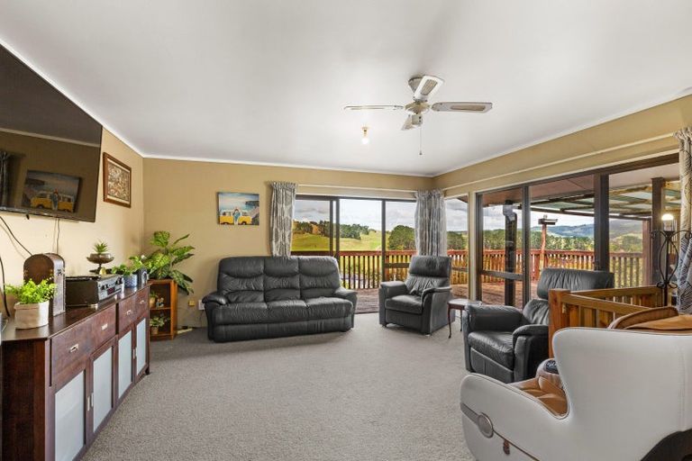 Photo of property in 35 Main Road, Raglan, 3225