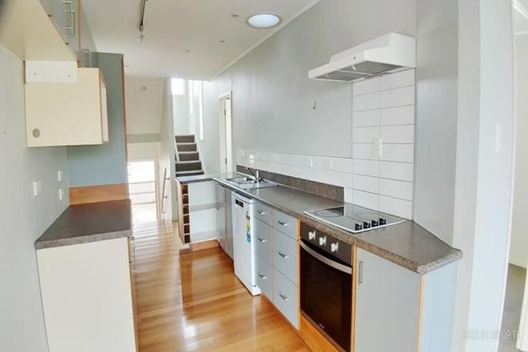 Photo of property in 722 East Coast Road, Pinehill, Auckland, 0632