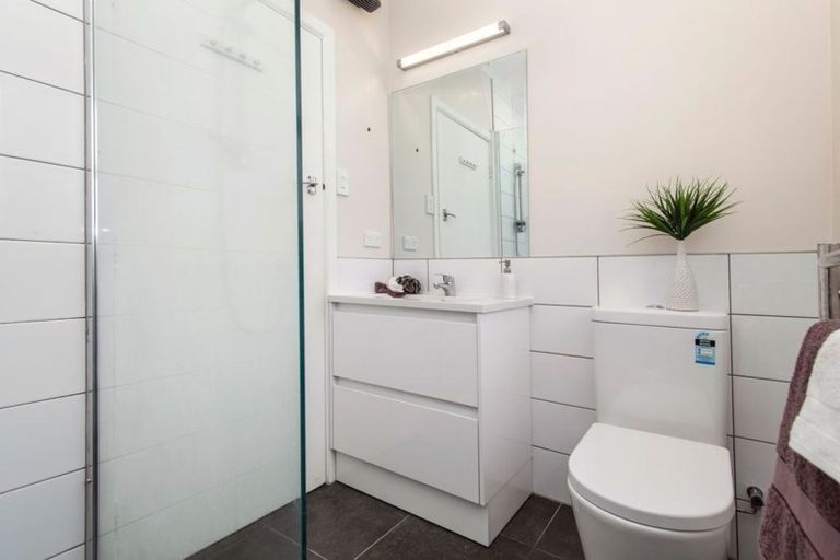 Photo of property in 34 Findlay Street, Tawa, Wellington, 5028