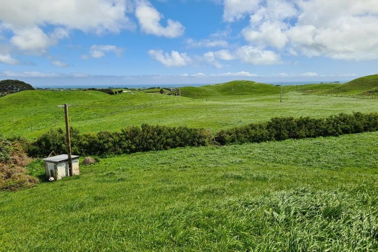 Photo of property in 6388 South Road, Pungarehu, Opunake, 4685