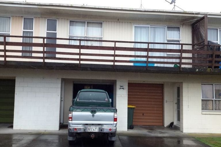 Photo of property in 6 King Edward Avenue, Papakura, 2110