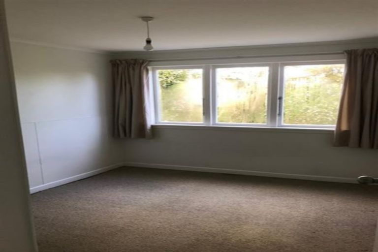 Photo of property in 514 West Coast Road, Oratia, Auckland, 0604