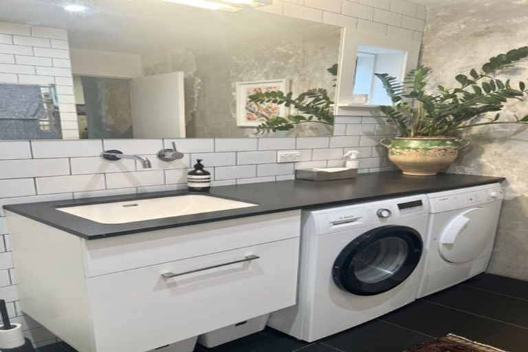 Photo of property in 95 Bassett Road, Remuera, Auckland, 1050