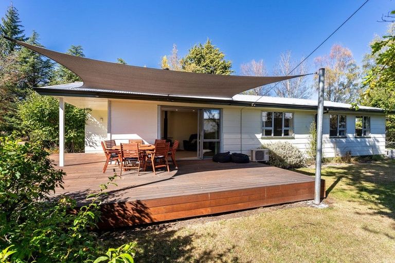 Photo of property in 11 Huxley Place, Twizel, 7901