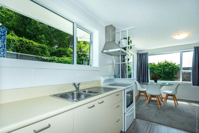 Photo of property in 69a Aorangi Road, Bryndwr, Christchurch, 8053