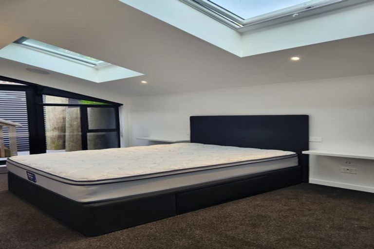 Photo of property in 64 Central Terrace, Kelburn, Wellington, 6012