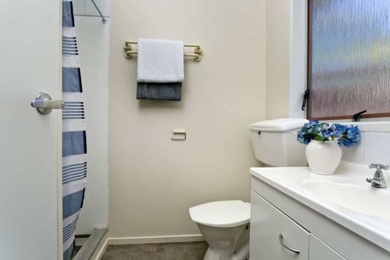 Photo of property in 61 Merriefield Avenue, Forrest Hill, Auckland, 0620