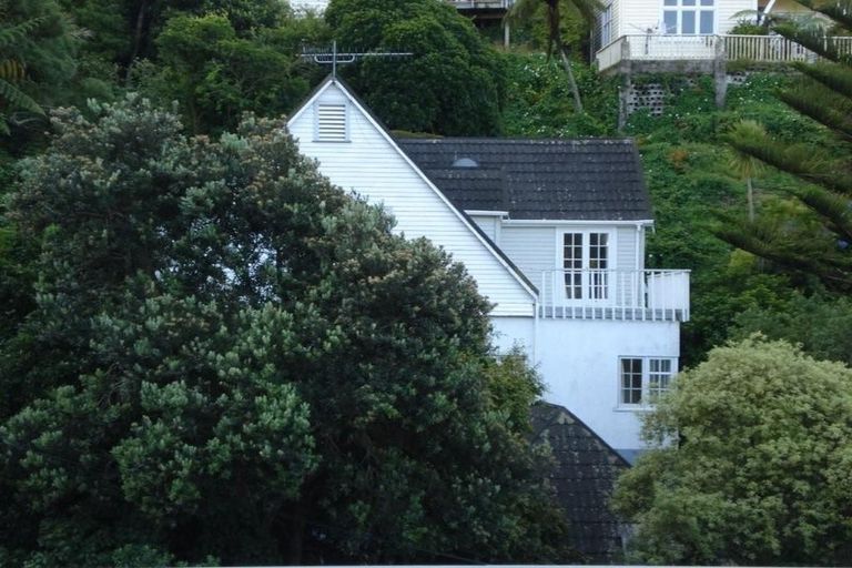 Photo of property in 38 Ngaio Road, Kelburn, Wellington, 6012