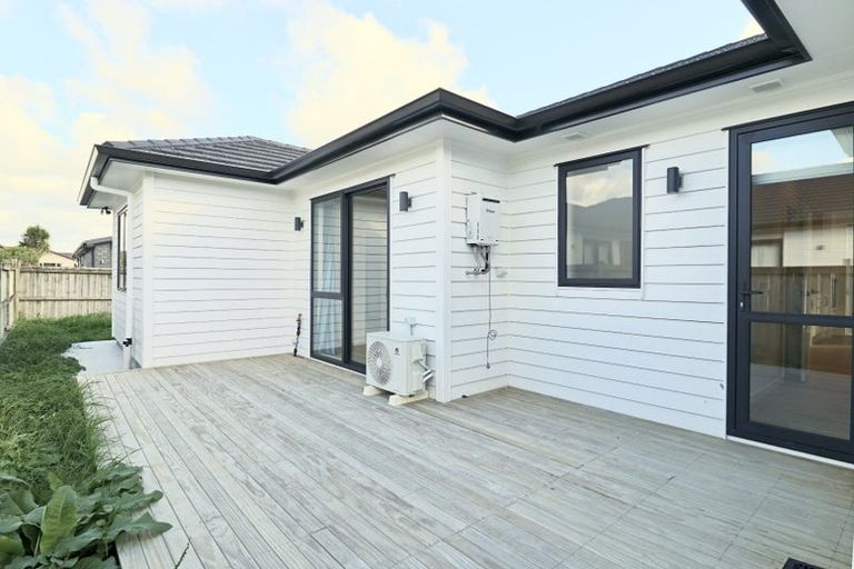 Photo of property in 213 Old Wairoa Road, Papakura, 2110