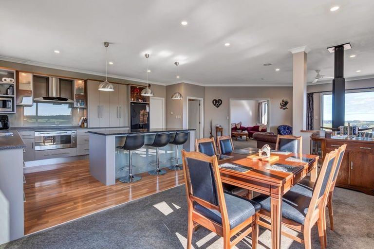Photo of property in 355 Ngawhini Road, Hawera, 4674