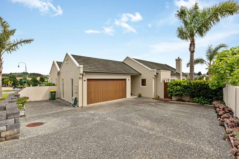 Photo of property in 167 Gulf Harbour Drive, Gulf Harbour, Whangaparaoa, 0930