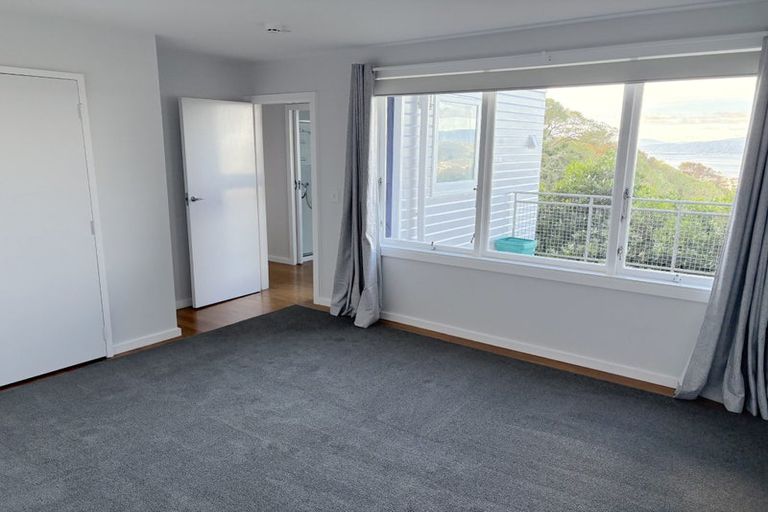 Photo of property in 69 Moana Road, Kelburn, Wellington, 6012