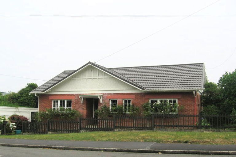 Photo of property in 7 Pembroke Road, Northland, Wellington, 6012