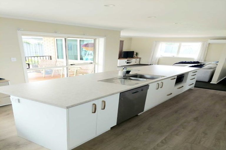 Photo of property in 17 Bell Street, Otane, 4202