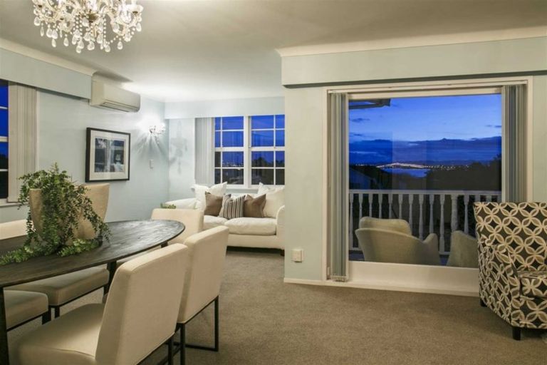 Photo of property in 35 Northumberland Avenue, Belmont, Auckland, 0622