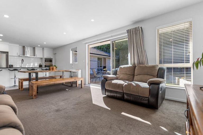 Photo of property in 46 Ballintoy Park Drive, Welcome Bay, Tauranga, 3175