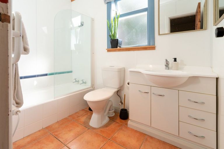 Photo of property in 8 Liffey Crescent, Island Bay, Wellington, 6023