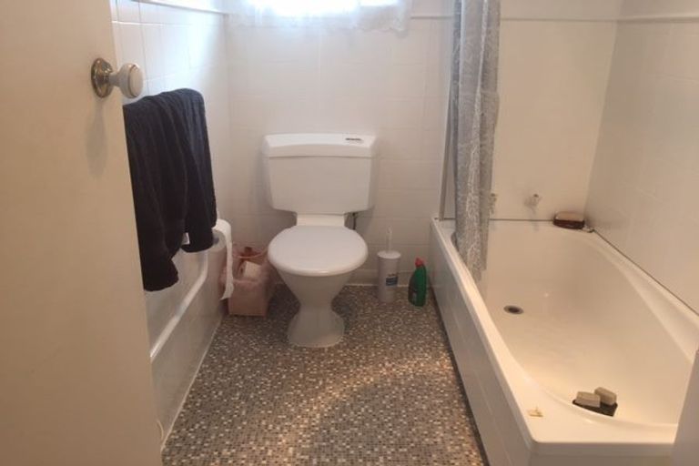 Photo of property in 1/54 Richards Avenue, Forrest Hill, Auckland, 0620