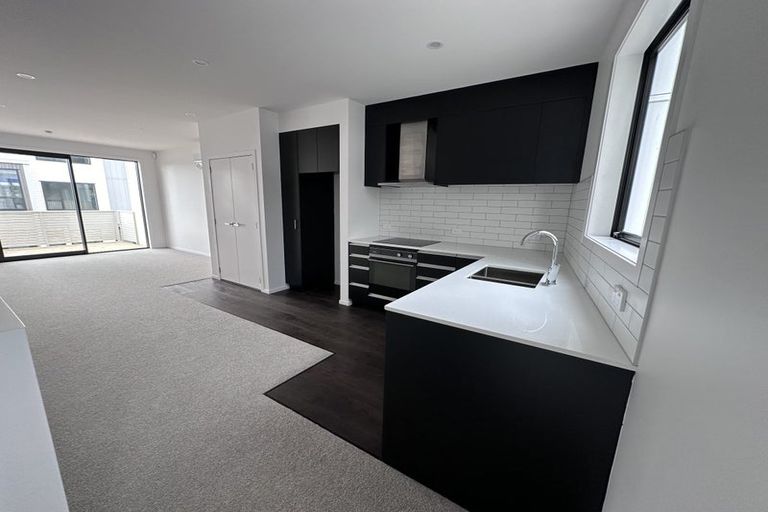 Photo of property in 32 Houhere Street, Paraparaumu, 5032