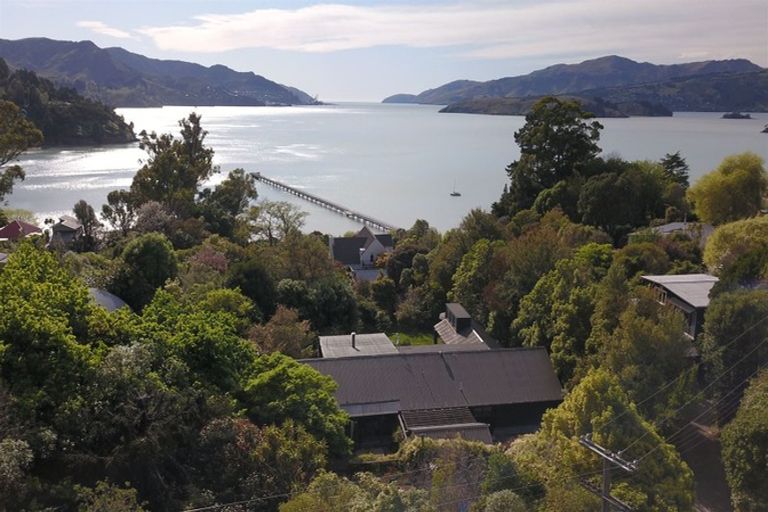 Photo of property in 7 Merlincote Crescent, Governors Bay, Lyttelton, 8971