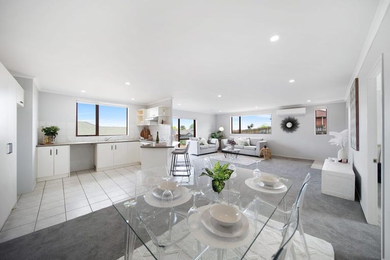 Photo of property in 13 Keri Vista Rise, Papakura, 2110