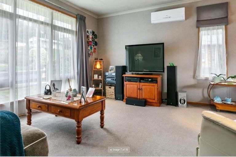 Photo of property in 16 Little Street, Tirau, 3410