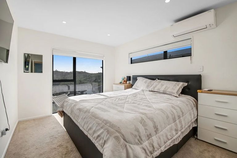 Photo of property in 8b Ringi Lane, Orewa, 0931