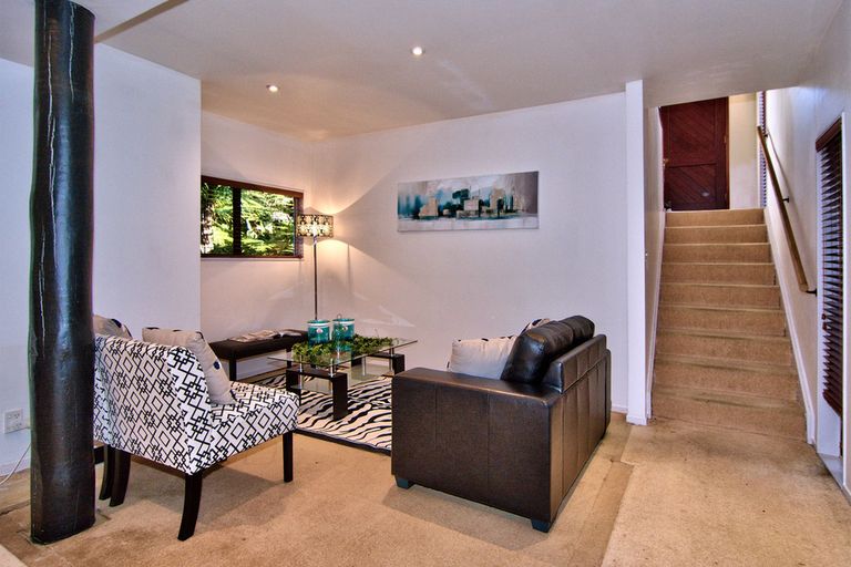 Photo of property in 196 Godley Road, Titirangi, Auckland, 0604